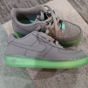 Nike Kids Shoes Gray and Green